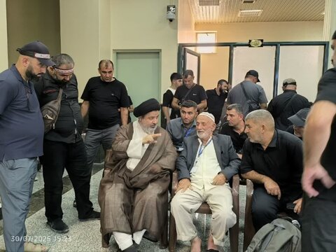 تصاویر/ استقبال امام جمعه ماکو از زوار اربعین کشورهای حوزه قفقاز در مر بازرگان