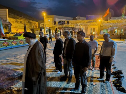 تصاویر/ استقبال امام جمعه ماکو از زوار اربعین کشورهای حوزه قفقاز در مر بازرگان