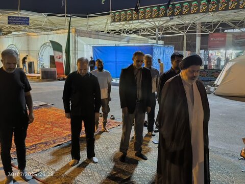 تصاویر/ استقبال امام جمعه ماکو از زوار اربعین کشورهای حوزه قفقاز در مر بازرگان