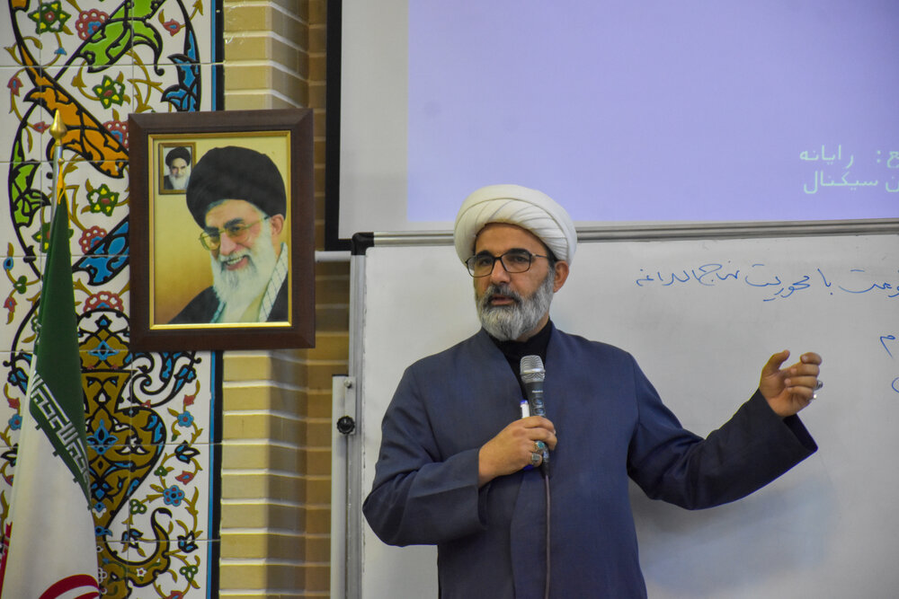 تصاویر/ دوره آشنایی با معارف نهج البلاغه ویژه فعالان فرهنگی چهارمحال و بختیاری