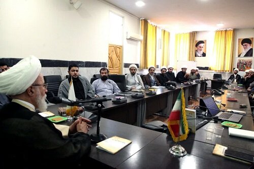 کرمانشاه قطب حوزوی غرب کشور خواهد شد