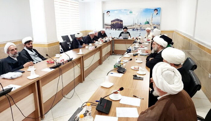 در نشست اساتید زباندان حوزه با نماینده ولیفقیه در امور حج و زیارت چه گذشت؟