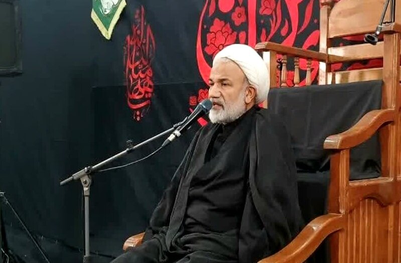 امام سجاد(ع) و حضرت زینب(س) با جهاد تبیین، عاشورا را از تحریف نجات دادند