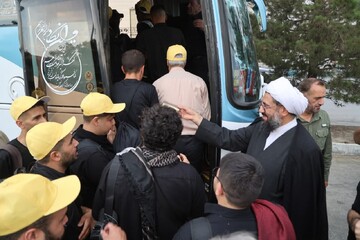 تصاویر / بدرقه زائر اولی‌های اربعین با حضور امام جمعه همدان