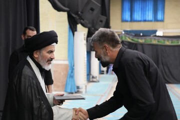 تصاویر/ مراسم تجلیل از خادمین ستاد برگزاری نماز جمعه ارومیه