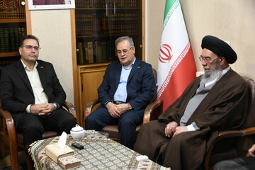 کشاورزی، صنعتی آبروبخش و حیاتی برای خودکفایی کشور است