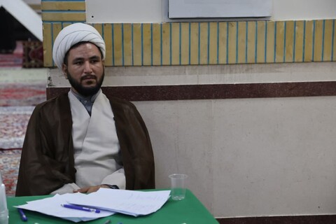 تصاویر / نشست مشترک ائمه جماعت، هیئت امنا و فرماندهان پایگاه‌های بسیج مساجد شاخص همدان