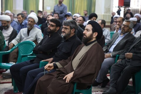 تصاویر / نشست مشترک ائمه جماعت، هیئت امنا و فرماندهان پایگاه‌های بسیج مساجد شاخص همدان