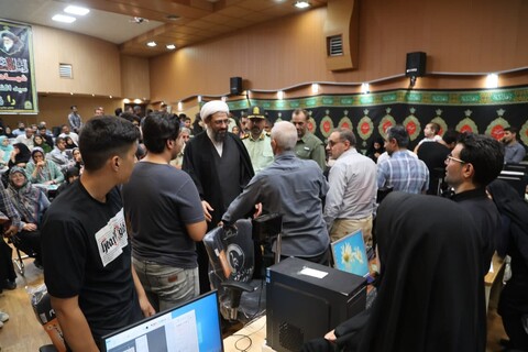 تصاویر / بازدید امام جمعه همدان از روند صدور گذرنامه‌های اربعین حسینی