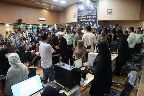 تصاویر / بازدید امام جمعه همدان از روند صدور گذرنامه‌های اربعین حسینی