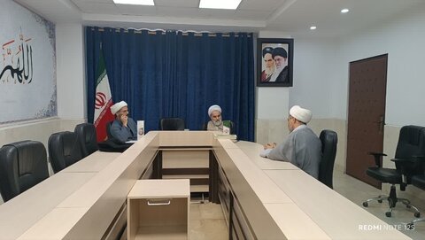 تصاویر/برگزاری مصاحبه علمی داوطلبان دانشگاه باقرالعلوم (ع) شعبه خوزستان در دفتر تبلیغات اسلامی استان