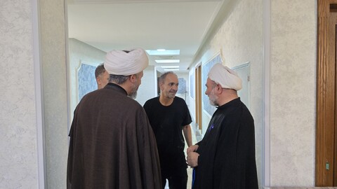 بازدید معاون منابع انسانی و پشتیبانی حوزه های علمیه از حسینیه امام رضا(ع) (مفتاح نجف اشرف)