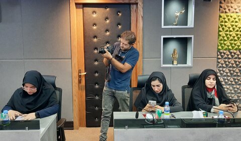 تصاویر / نشست خبری نهمین همایش بین‌المللی تئاتر پیاده‌روی اربعین