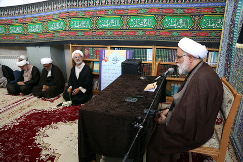 دیدار حجت الاسلام والمسلمین ملکی با کارکنان مرکز مطالعات و پاسخ گویی به شبهات
