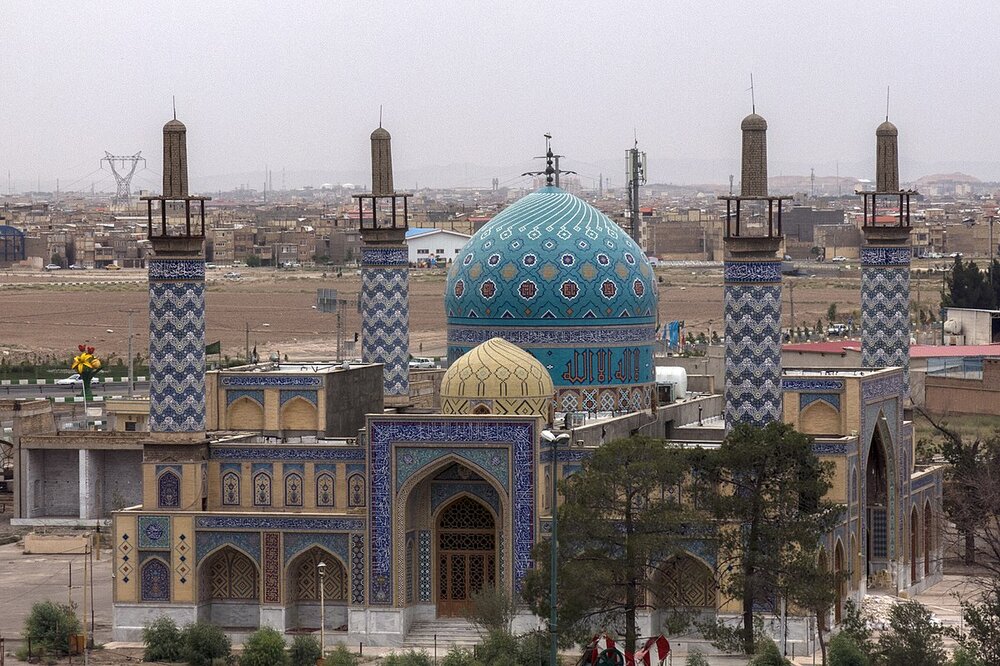 فعالیت ۲۴ ساعته موکب امامزاده جمال‌الدین(ع) قم؛ از اسکان و پذیرایی تا خدمات فرهنگی و پزشکی