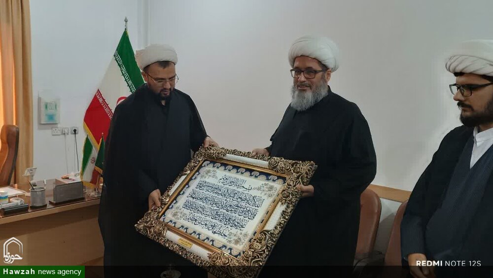 حضور رئیس دفتر تبلیغات اسلامی خوزستان در اروندکنار و تقدیر از فعالان تبلیغی منطقه