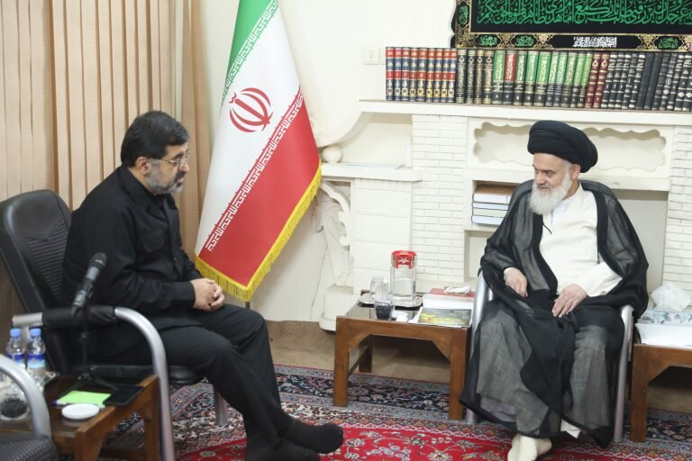 مسئولان امید به آینده را در مردم زنده نگه دارند / لزوم حل مشکلات در چارچوب منطقی