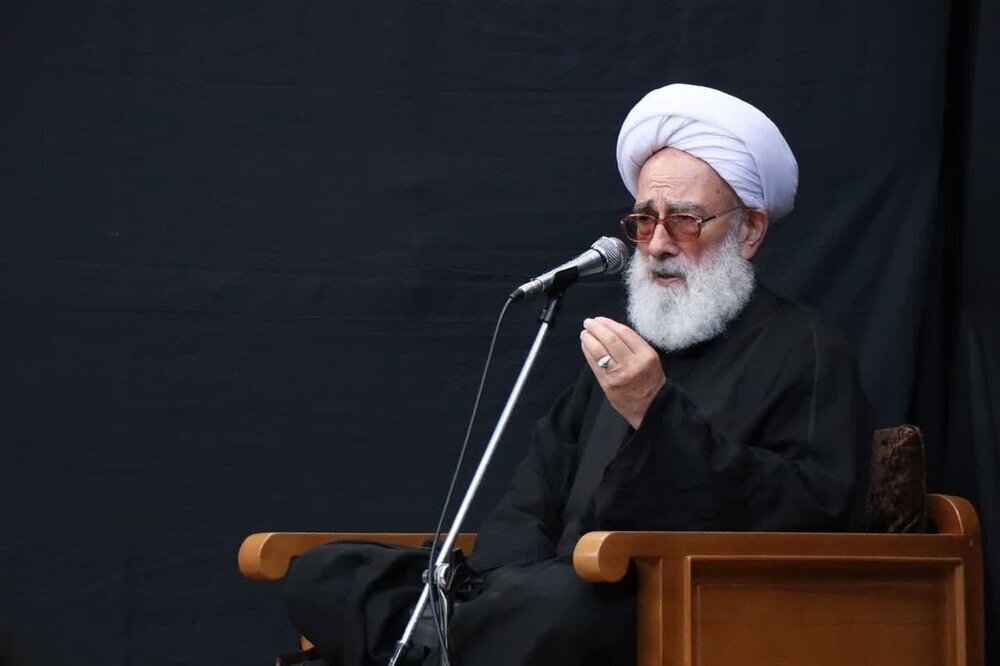 حوزویان محاسبه و مراقبه را جدی بگیرند