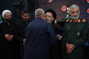 تصاویر/ مراسم یادبود اربعین شهدای جنگ تحمیلی ۱۲ روزه با حضور نماینده ولی فقیه در استان لرستان