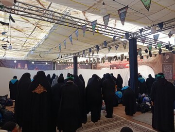 تصاویر/ تردد زوار کشورهای حوزه قفقاز از مرز بازرگان