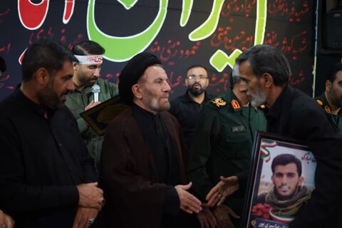 تصاویر مراسم یادبود اربعین شهدای جنگ تحمیلی ۱۲ روزه بد حضور نماینده ولی فقیه در استان لرستان