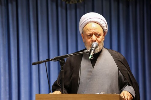 تصاویر | دیدار جمعی از مدیران و مسئولان استان با نماینده ولی فقیه در آذربایجان شرقی