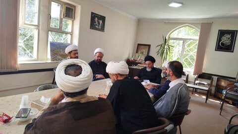 تصاویر/جلسه شورای معاونین حوزه علمیه همدان برگزار شد.