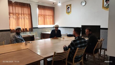 تصاویر/ جلسات دفاع تحقیق پایانی طلاب پایه ششم شهرستان اسد آباد