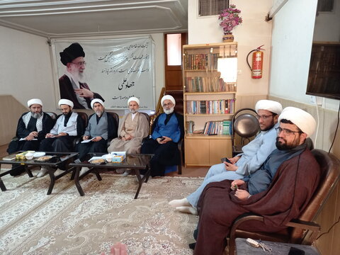 تصاویر/ نشست مدیران مدارس علمیه منطقه کاشان