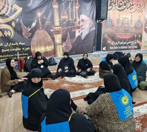 تصاویر/ تردد زوار کشورهای حوزه قفقاز از مرز بازرگان