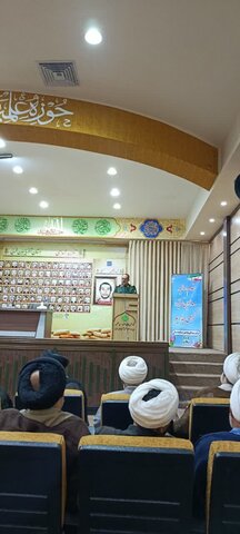 تصاویر/ نشسست تبیین ائمه جماعات شهرستان ارومیه با موضوع تحلیل جنگ 12 روزه