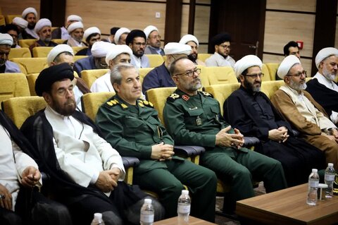 تصاویر/ نشسست تبیین ائمه جماعات شهرستان ارومیه با موضوع تحلیل جنگ 12 روزه