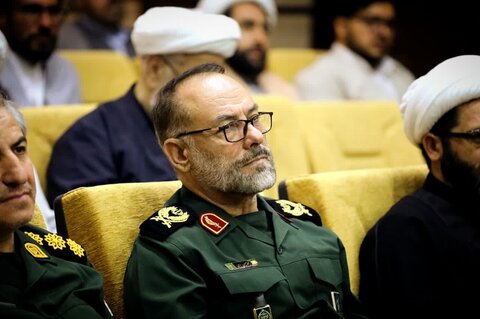 تصاویر/ نشسست تبیین ائمه جماعات شهرستان ارومیه با موضوع تحلیل جنگ 12 روزه