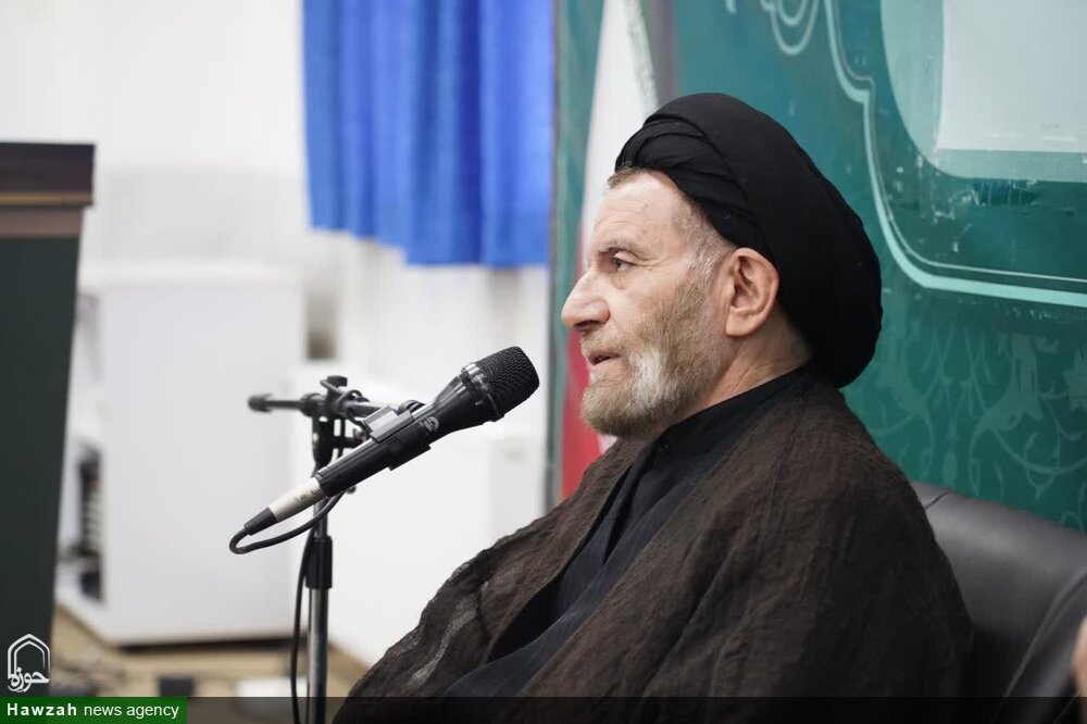 اعتکاف فرصتی برای خلوت با خداوند و خودسازی است