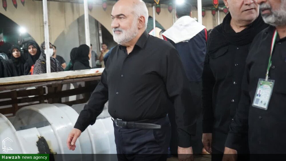 بازدید استاندار خوزستان از روند خدمات‌رسانی به زوار اربعین در شلمچه