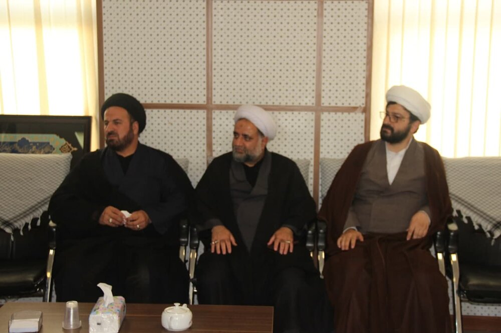 خدمت رسانی ۳۰۰ خادم به زائران حسینی در موکب شهرستان آوج