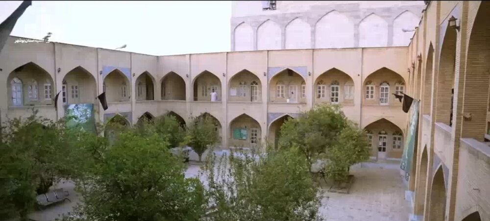 فیلم| مدرسه علمیه امام خمینی(ره) بوشهر را در یک نگاه بشناسید