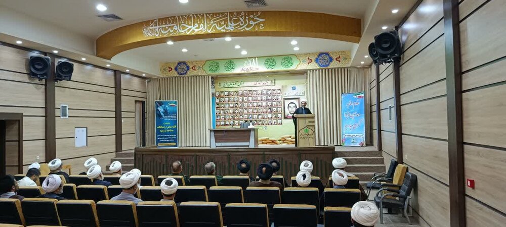 تصاویر/ نشست تبیین ائمه جماعات شهرستان ارومیه با موضوع تحلیل جنگ ۱۲ روزه