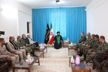 تصاویر/ دیدار معاون یگان‌‎های ویژه فراجا با امام جمعه شهرستان مهران