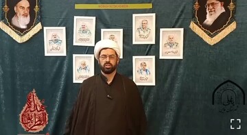 طلاب زائر، با لباس روحانیت در راهپیمایی اربعین حسینی شرکت کنند