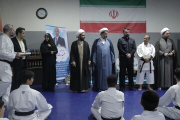 بیعت با امام زمان(عج) در باشگاه فرهنگی ورزشی مسجد جامع الزهرا(س) تهران