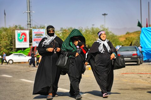 تصاویر/ تردد زائران اربعین حسینی(ع) از پایانه مرزی تمرچین