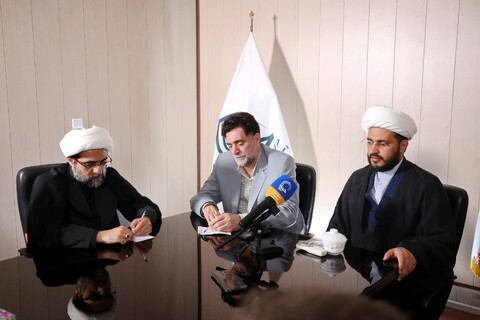 تصاویر/ بازدید مدیرکل فرهنگ و ارشاد اسلامی استان قم از خبرگزاری حوزه