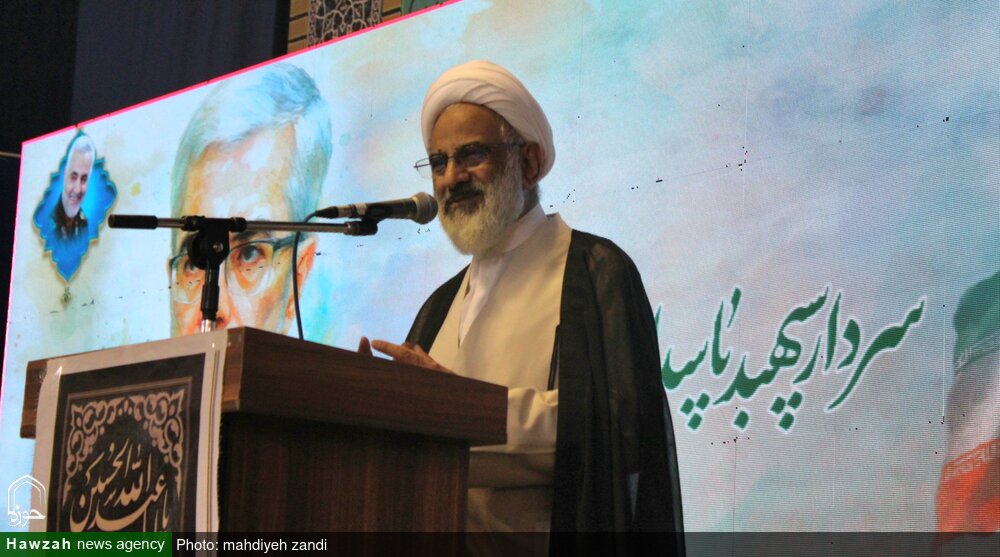 به‌برکت خون شهیدان، آینده‌ای روشن در انتظار جهان اسلام است