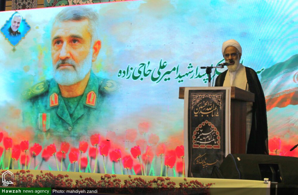 به‌ برکت خون شهیدان، آینده‌ای روشن در انتظار جهان اسلام است+ عکس