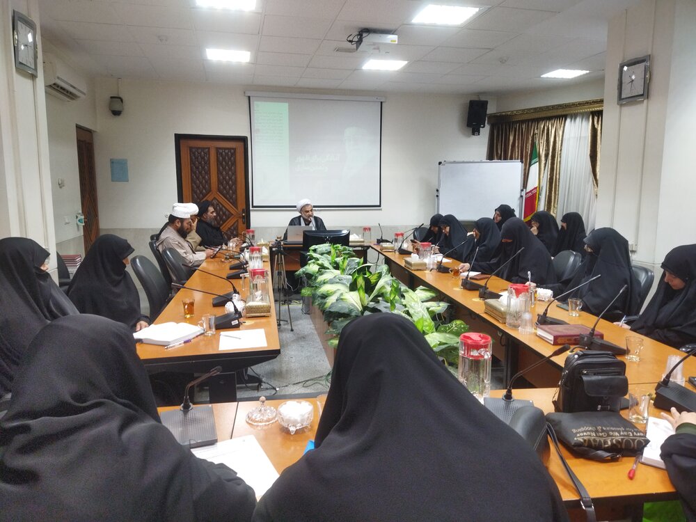 نشست تخصصی مهدویت و اربعین در مشهد