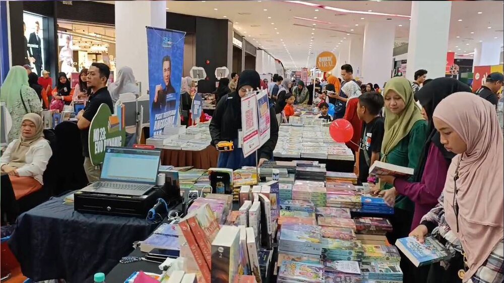 मलेशिया में अंतर्राष्ट्रीय पुस्तक प्रदर्शनी में ईरान की प्रभावशाली उपस्थिति 