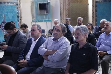 تصاویر / رونمایی از مستند اربعین آفتاب در یزد