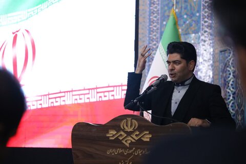 حوزه/ رونمایی از مستند اربعین آفتاب در یزد