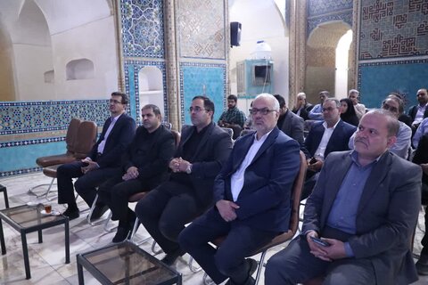 حوزه/ رونمایی از مستند اربعین آفتاب در یزد